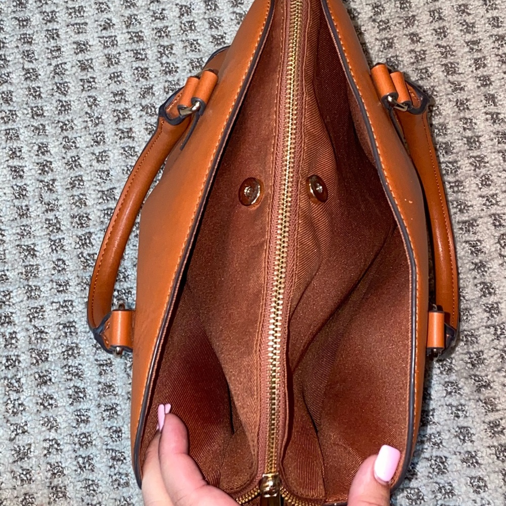Orange/brown handbag